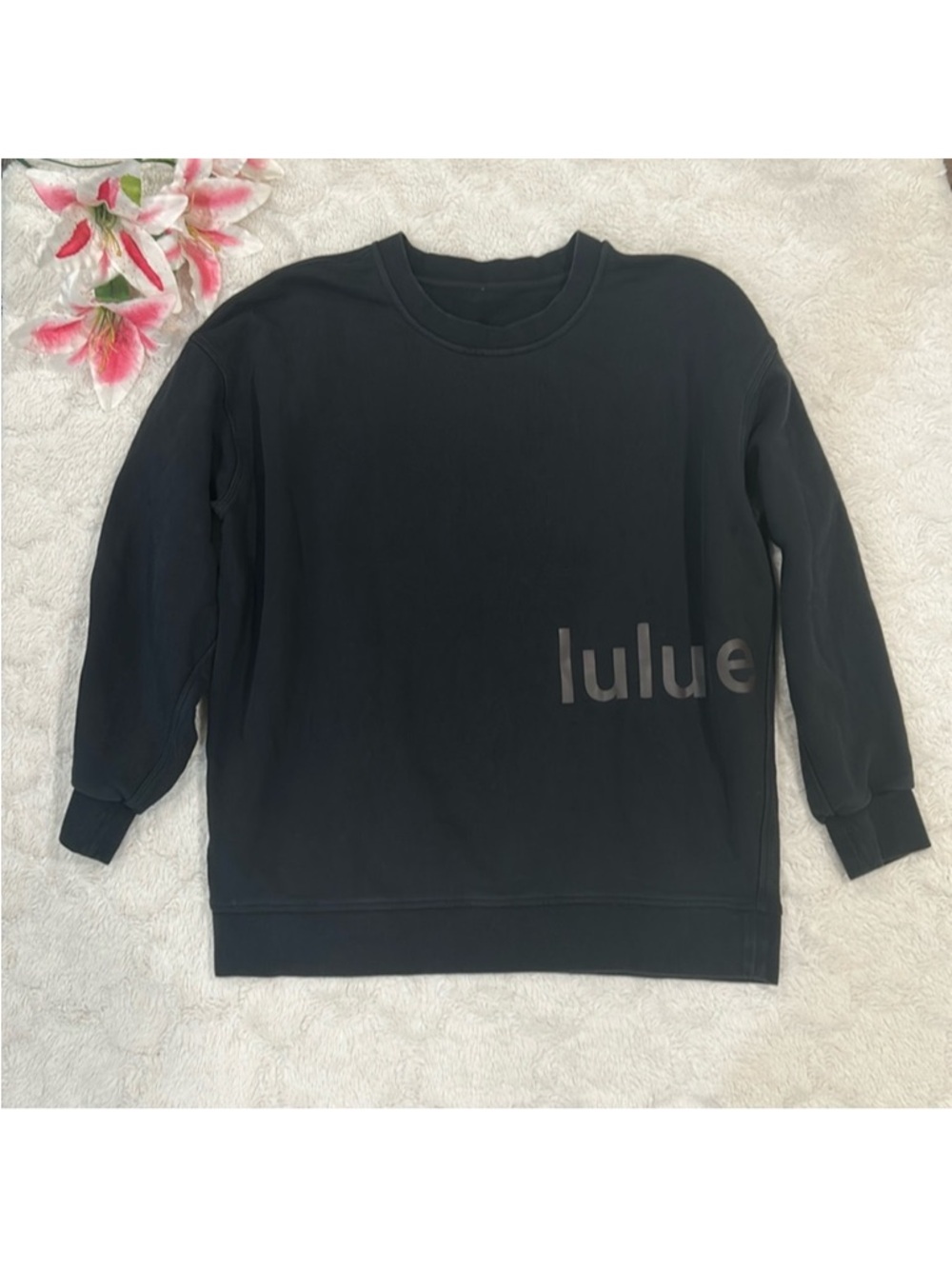 lululemon Black Crewneck Sweatshirt size 8